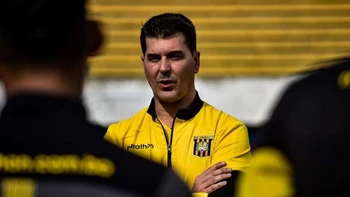 Ismael Rescalvo asumió la conducción técnica de The Strongest Ismael Rescalvo asumió la conducción técnica de The Strongest