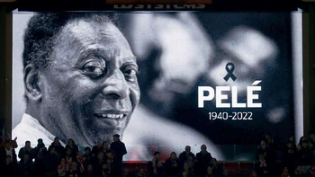 La Premier League rendirá homenaje a Pelé antes de cada encuentro La Premier League rendirá homenaje a Pelé antes de cada encuentro