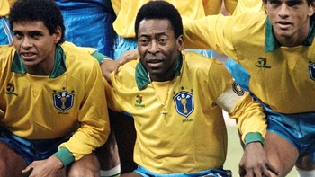 Por Pelé, Conmebol propone a CBF cambiar estrellas por corazones en escudo Por Pelé, Conmebol propone a CBF cambiar estrellas por corazones en escudo