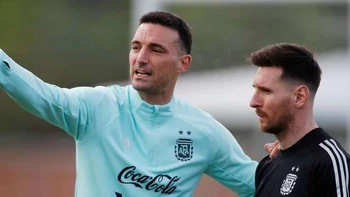 "Vamos a ver", dice Scaloni sobre el futuro de Messi con Argentina "Vamos a ver", dice Scaloni sobre el futuro de Messi con Argentina
